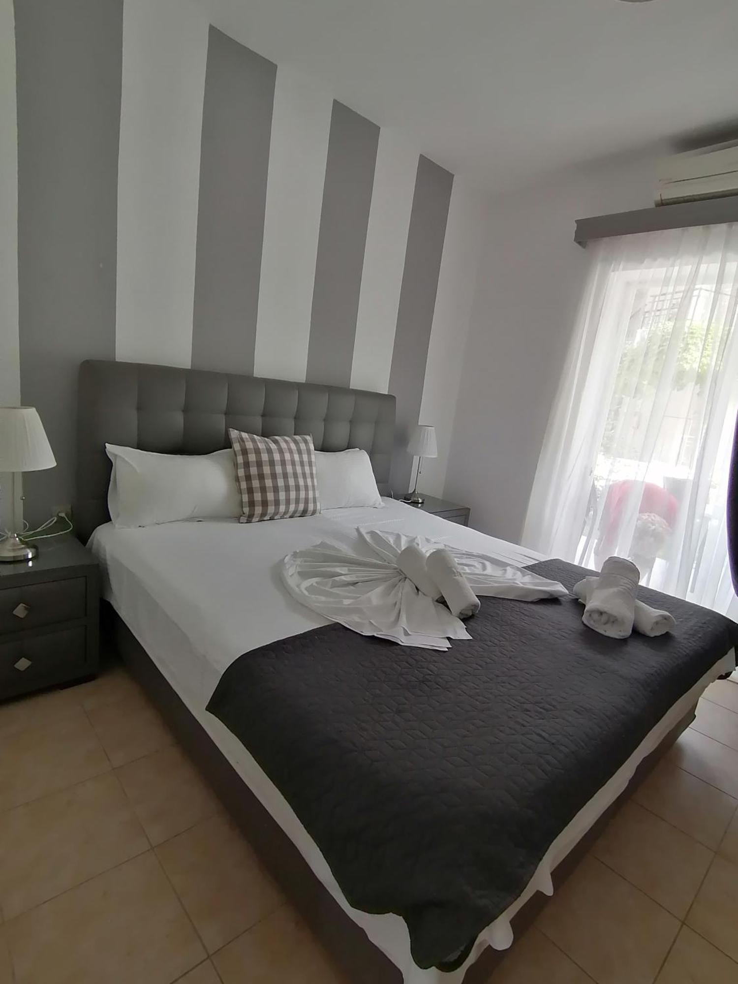 Christina Apartments Φούρκα Δωμάτιο φωτογραφία